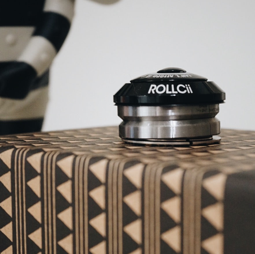 ROLLCii IS41 Threadless Sealed Bearing Headset, view 2
