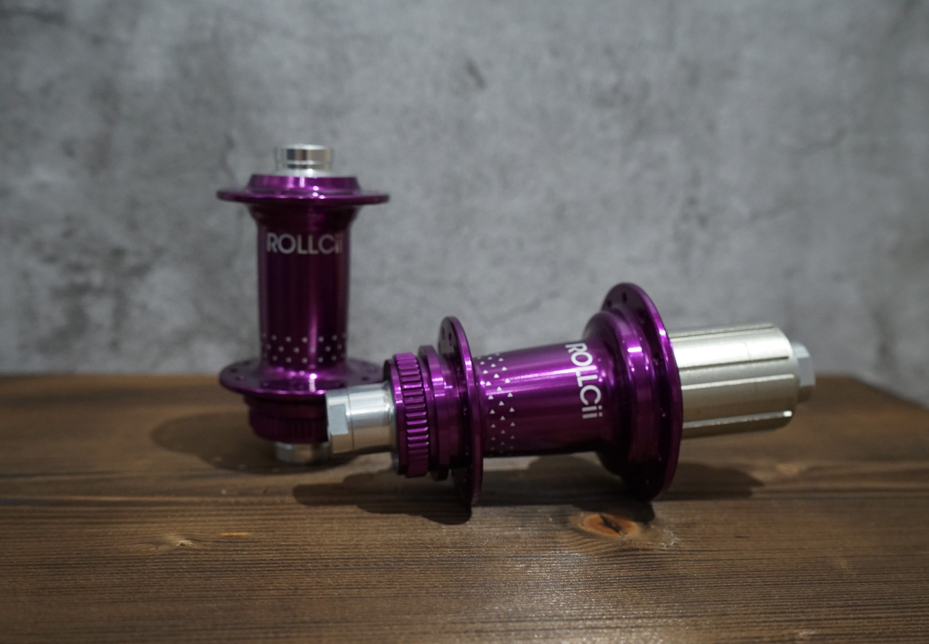 ROLLCii RC11DB Centerlock 24Hole Front Hub, disc brake, view 3