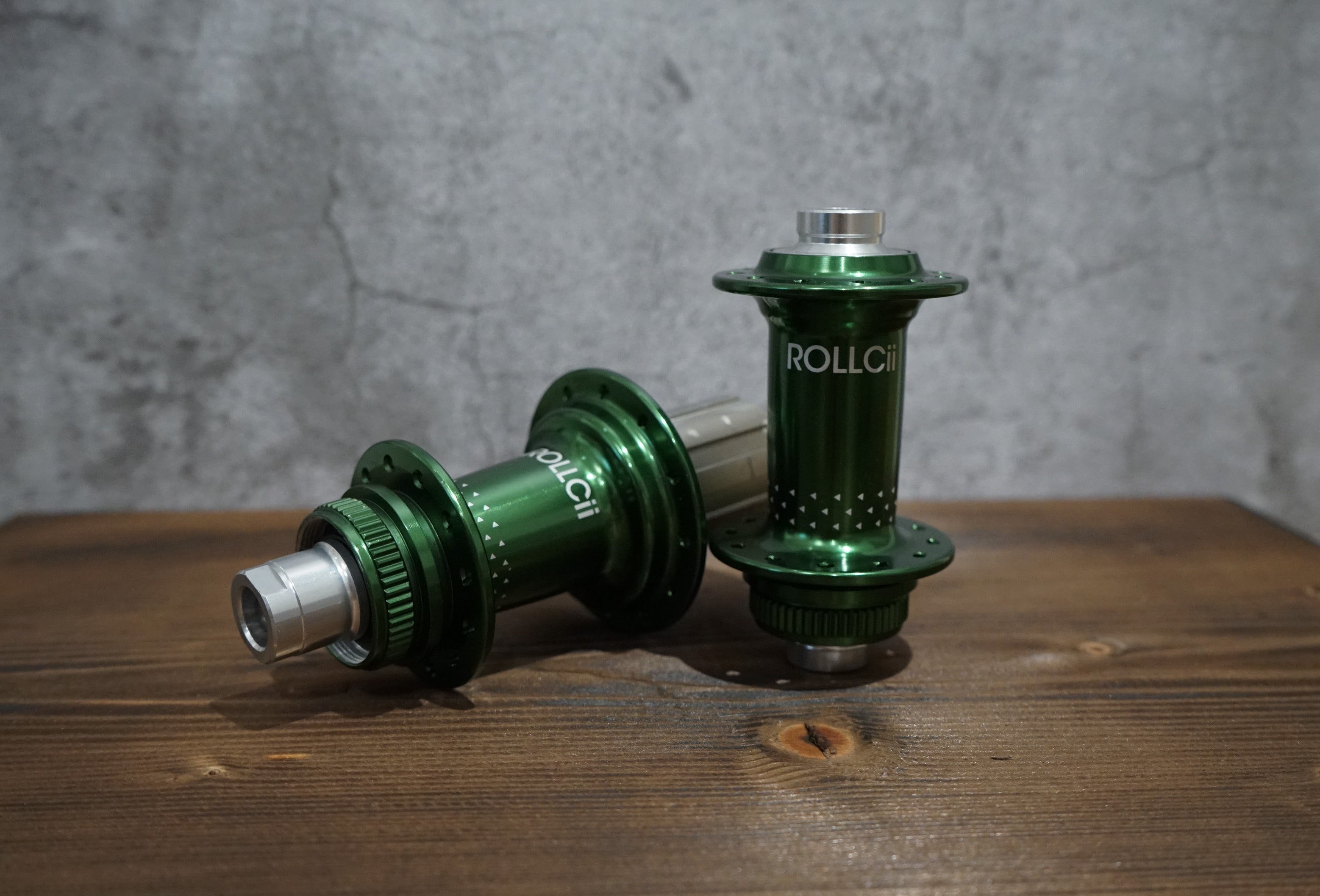 ROLLCii RC11DB Centerlock 24Hole Front Hub, disc brake, view 4