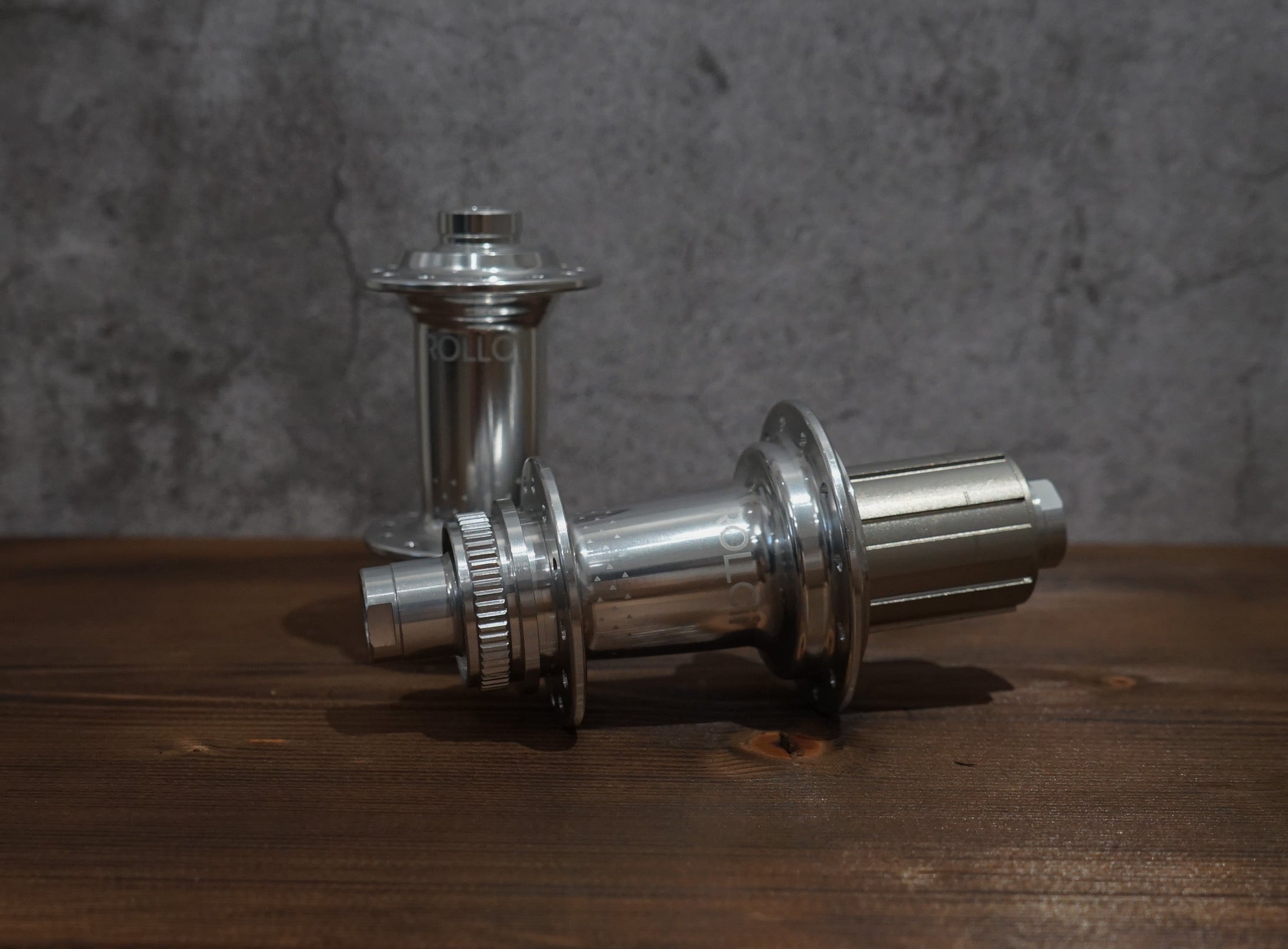 ROLLCii RC11DB Centerlock 24Hole Rear Hub, disc brake, view 4