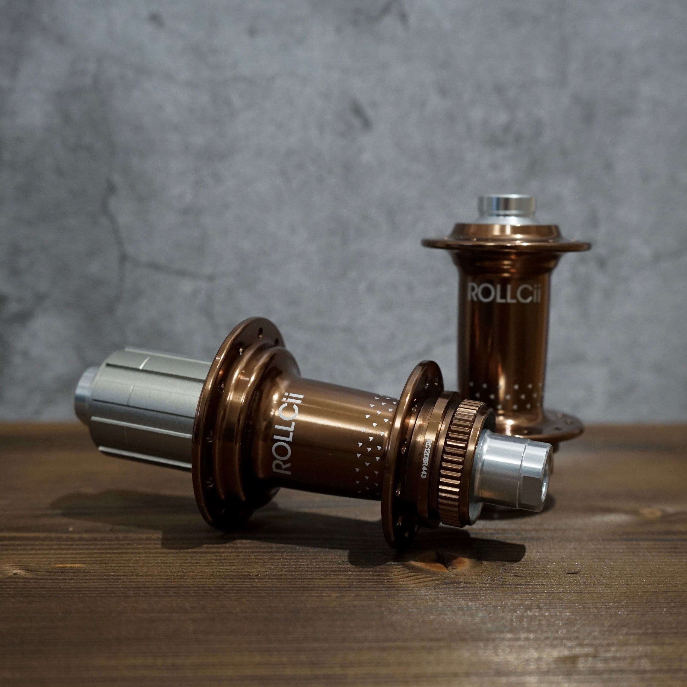 ROLLCii RC11DB Centerlock 24Hole Rear Hub, disc brake, primary view
