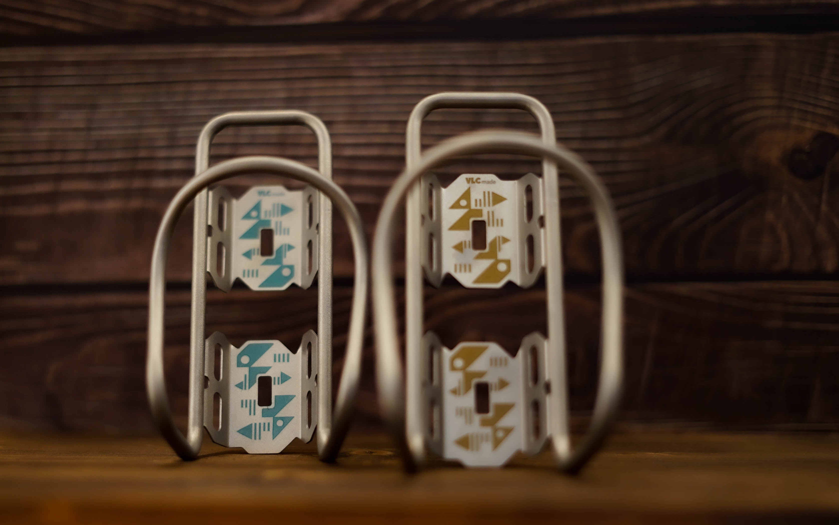 VLCmade WhichWay Titanium Bottle Cage, seitliche Beladung, Ansicht 8